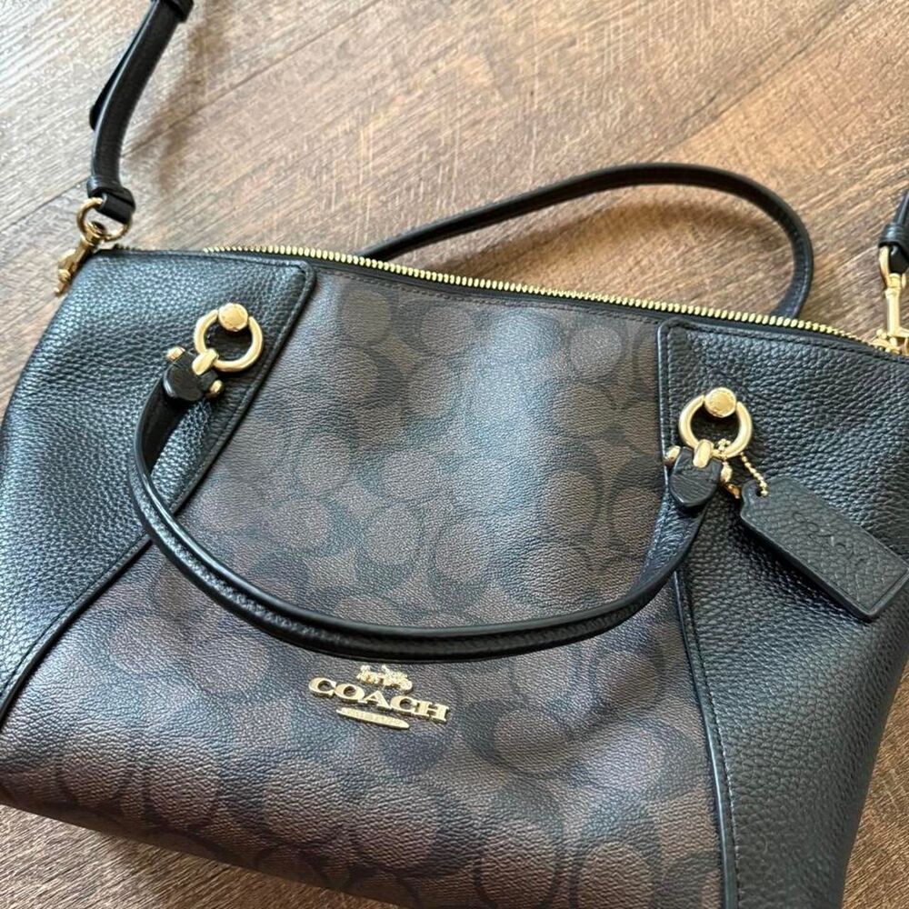 Coach purse - Picture 2 of 6